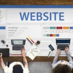 WordPress compared with a website builder interface