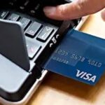 Comparison between a debit card and a credit card