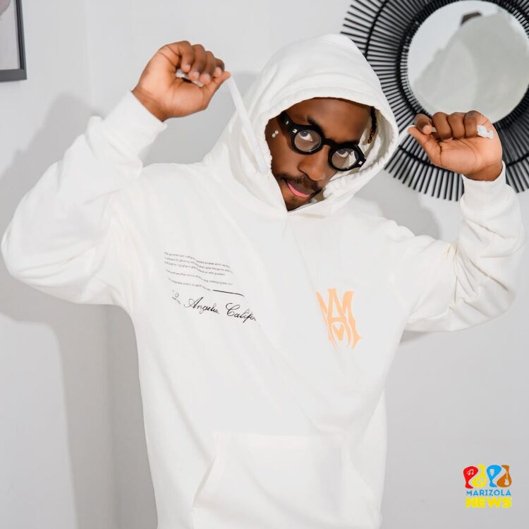 Mega Crazy leva as vogais para o kuduro e música ganha espaço nas redes sociais 1 Ja podem aprender e ouvir AS VOGAIS 😂‼️👌Disponivel em todas plataformas digitais